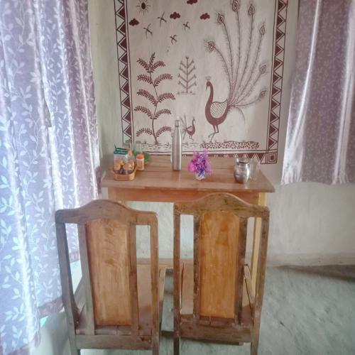 Chua Homestay, Damna